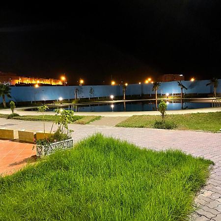 Elegant Appartement Avec Un Acces Piscine Jardin Parking Sous-Sol Et Wifi Haut Debit Fibre Optique Tanger Exteriör bild