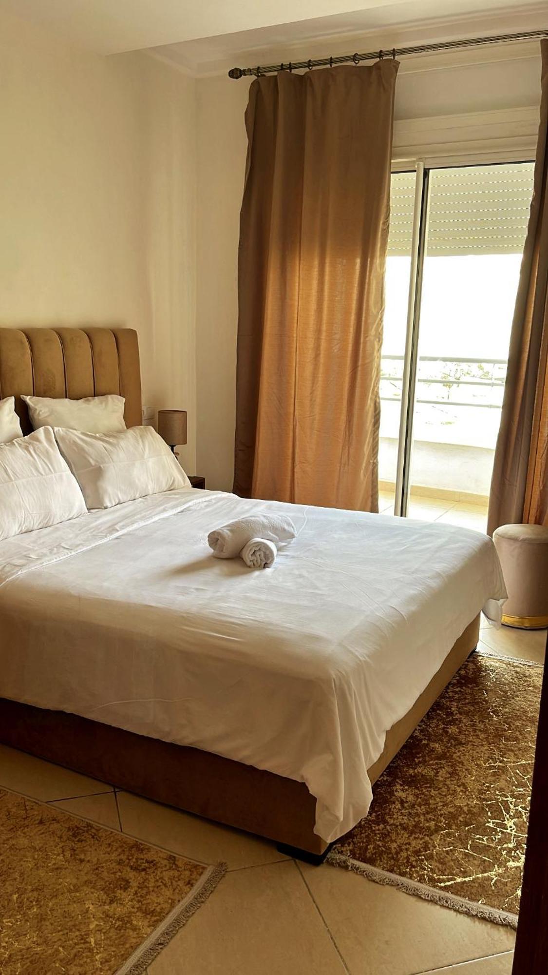 Elegant Appartement Avec Un Acces Piscine Jardin Parking Sous-Sol Et Wifi Haut Debit Fibre Optique Tanger Exteriör bild