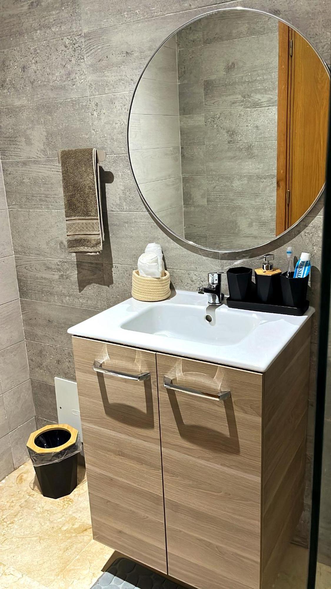 Elegant Appartement Avec Un Acces Piscine Jardin Parking Sous-Sol Et Wifi Haut Debit Fibre Optique Tanger Exteriör bild