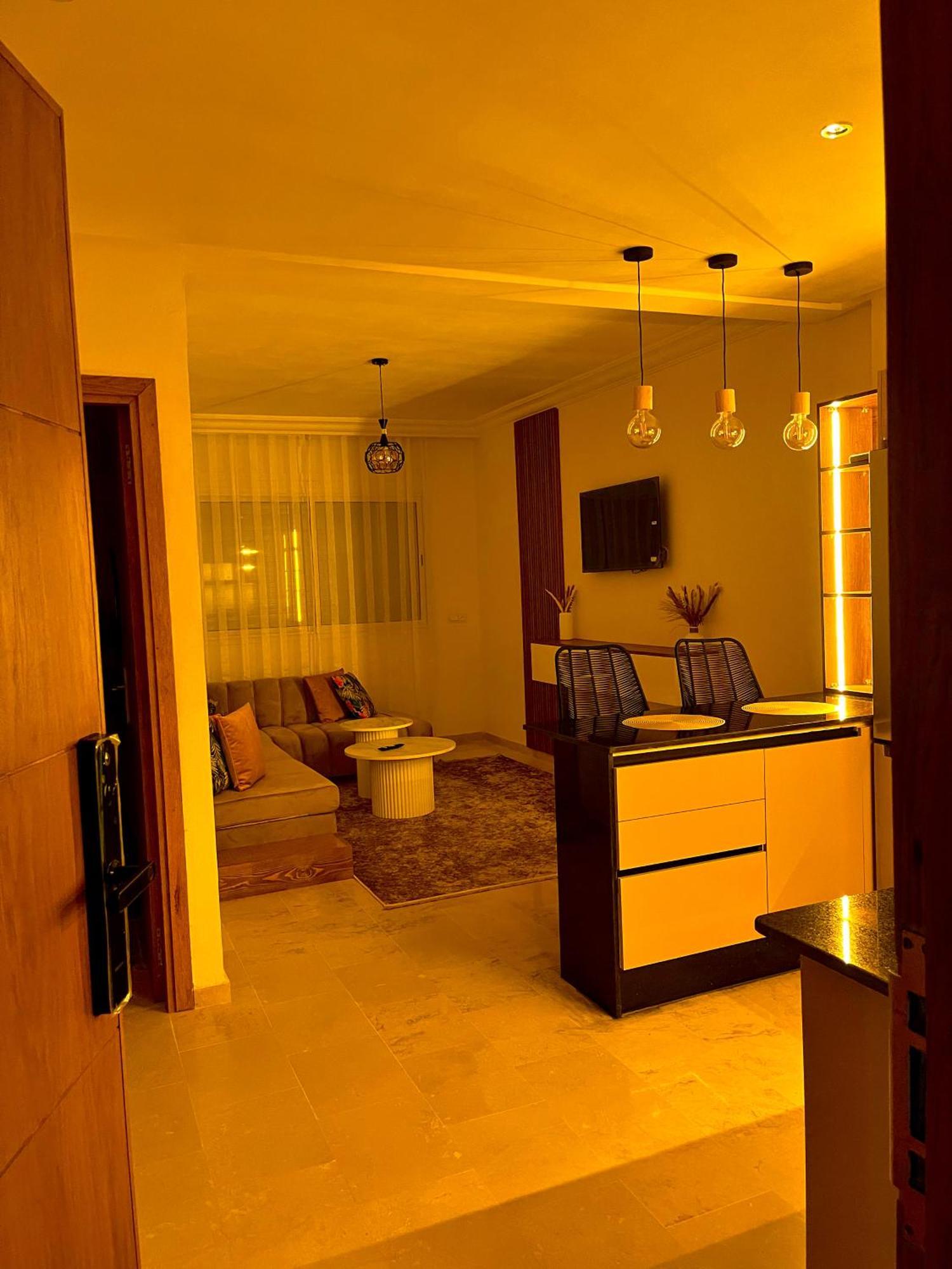 Elegant Appartement Avec Un Acces Piscine Jardin Parking Sous-Sol Et Wifi Haut Debit Fibre Optique Tanger Exteriör bild
