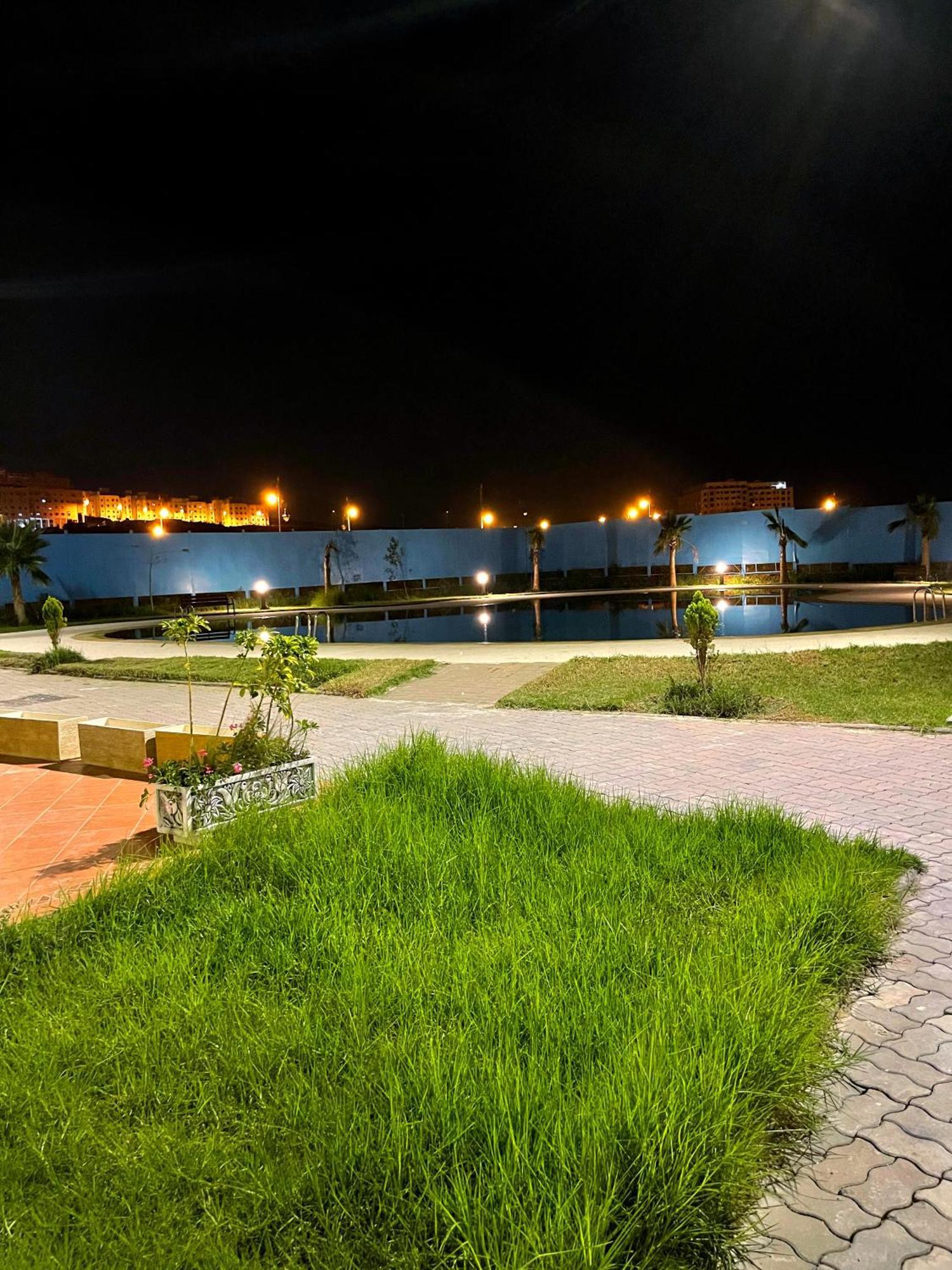 Elegant Appartement Avec Un Acces Piscine Jardin Parking Sous-Sol Et Wifi Haut Debit Fibre Optique Tanger Exteriör bild